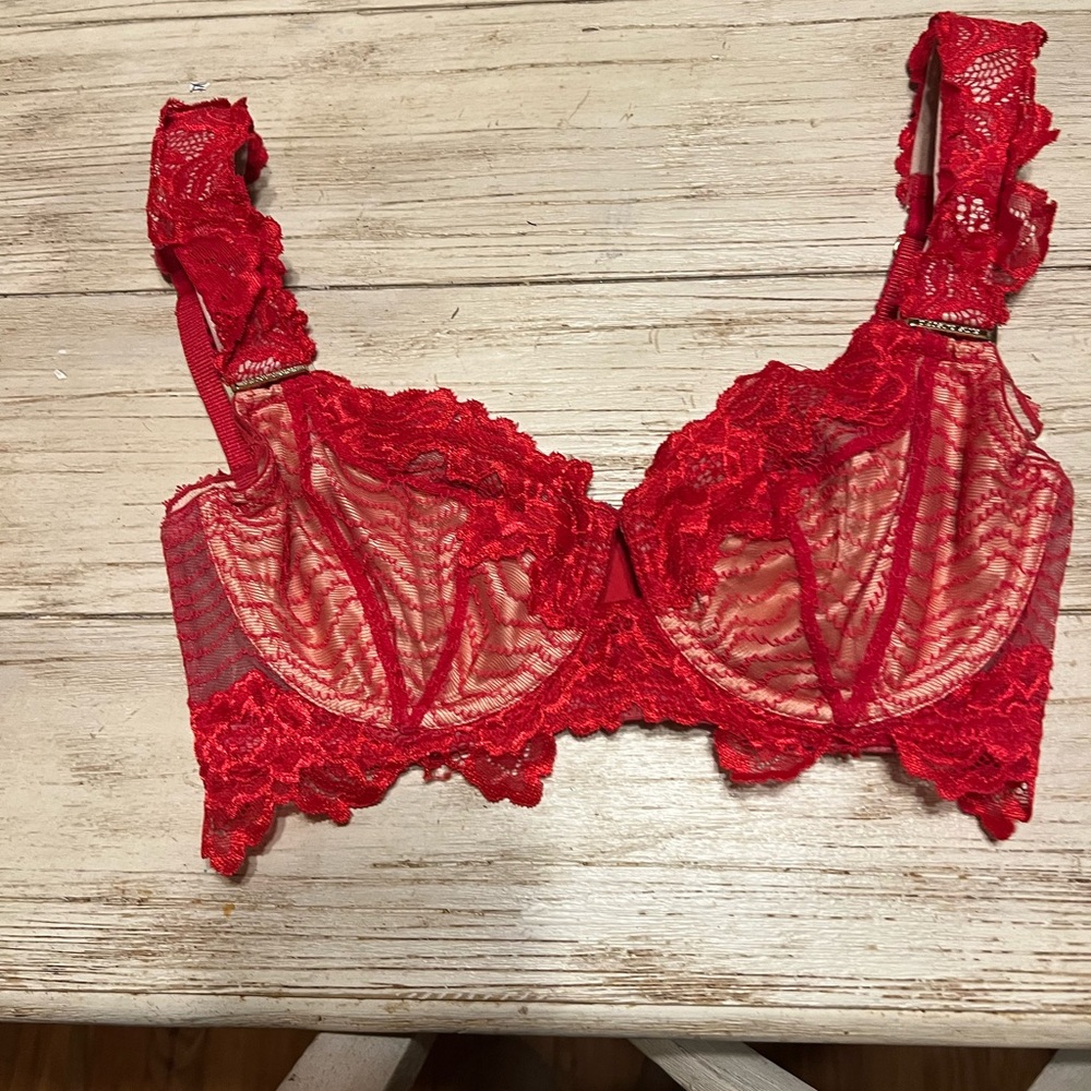 Elegant Red Lace Bra
